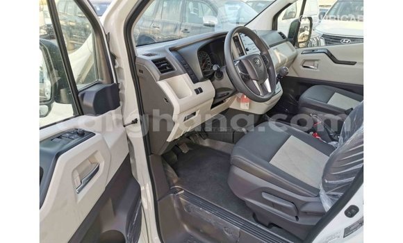 Sayi Imported Toyota Hilux White Mota in Import - Dubai a Ashanti Sayi Imported Toyota Hilux White Mota in Import - Dubai a Ashanti