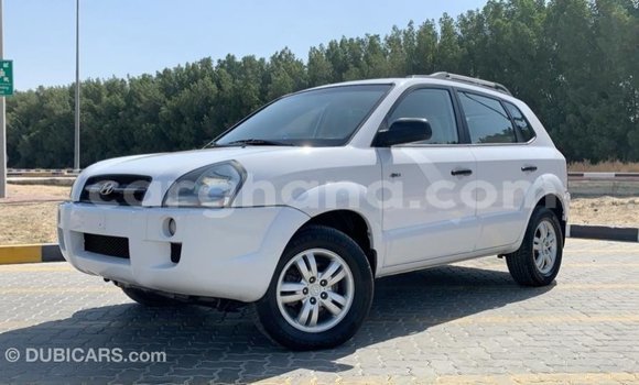 Sayi Imported Hyundai Tucson White Mota in Import - Dubai a Ashanti Sayi Imported Hyundai Tucson White Mota in Import - Dubai a Ashanti