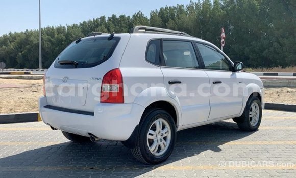Sayi Imported Hyundai Tucson White Mota in Import - Dubai a Ashanti Sayi Imported Hyundai Tucson White Mota in Import - Dubai a Ashanti