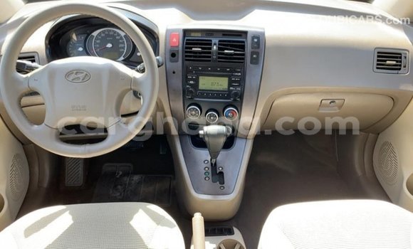 Sayi Imported Hyundai Tucson White Mota in Import - Dubai a Ashanti Sayi Imported Hyundai Tucson White Mota in Import - Dubai a Ashanti