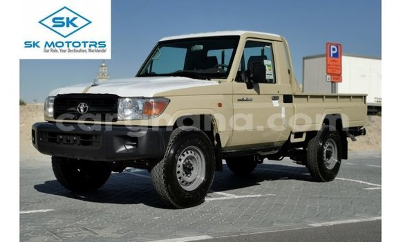 Ra Imported Toyota Land Cruiser Alagara Ọkọ̀ in Import - Dubai ni Ashanti Ra Imported Toyota Land Cruiser Alagara Ọkọ̀ in Import - Dubai ni Ashanti