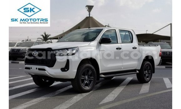 Buy Import Toyota Hilux White Car in Import - Dubai in Ashanti Buy Import Toyota Hilux White Car in Import - Dubai in Ashanti