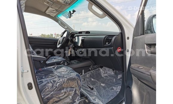 Buy Import Toyota Hilux White Car in Import - Dubai in Ashanti Buy Import Toyota Hilux White Car in Import - Dubai in Ashanti
