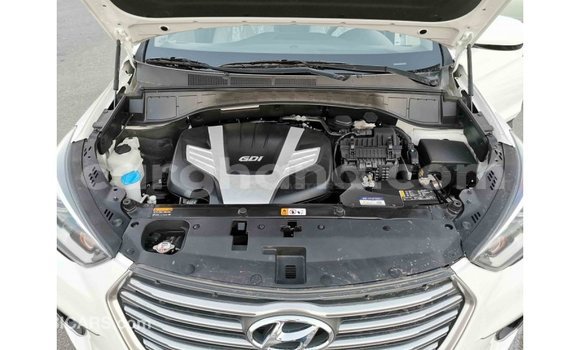 Buy Import Hyundai Santa Fe White Car in Import - Dubai in Ashanti Buy Import Hyundai Santa Fe White Car in Import - Dubai in Ashanti