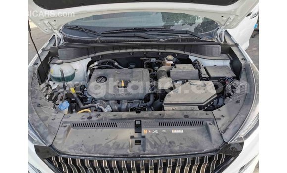 Sayi Imported Hyundai Tucson White Mota in Import - Dubai a Ashanti Sayi Imported Hyundai Tucson White Mota in Import - Dubai a Ashanti