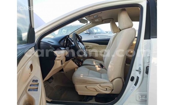 Sayi Imported Toyota Yaris White Mota in Import - Dubai a Ashanti Sayi Imported Toyota Yaris White Mota in Import - Dubai a Ashanti