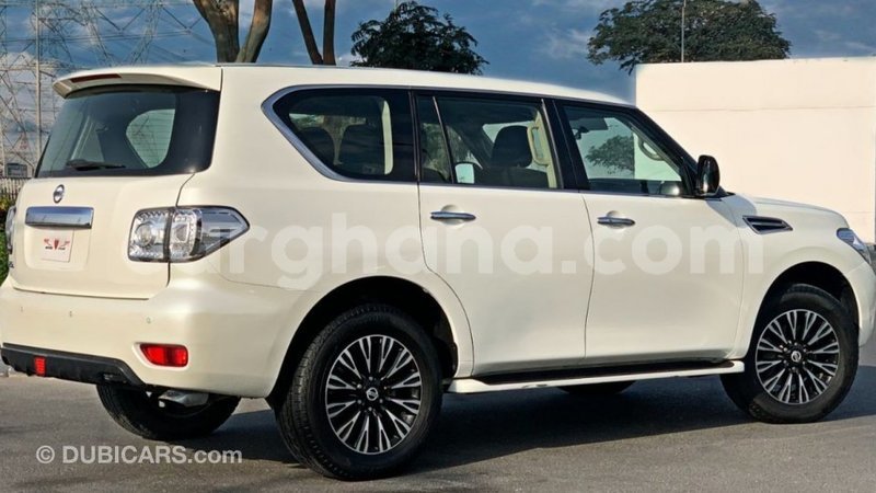 Big with watermark nissan patrol ashanti import dubai 22215