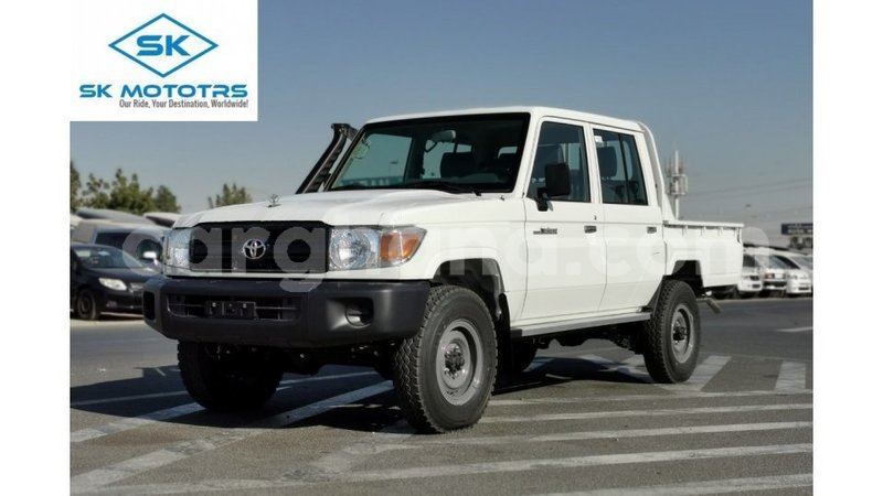 Big with watermark toyota land cruiser ashanti import dubai 22221