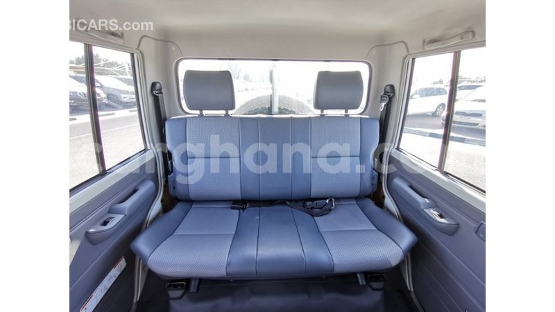 Big with watermark toyota land cruiser ashanti import dubai 22221