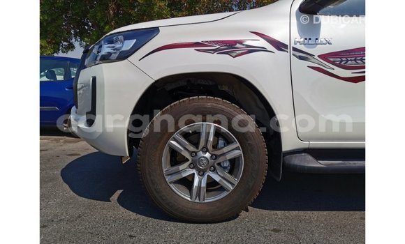 Buy Import Toyota Hilux White Car in Import - Dubai in Ashanti Buy Import Toyota Hilux White Car in Import - Dubai in Ashanti