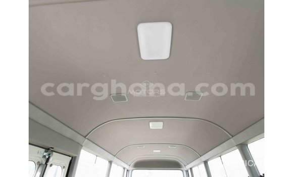 Sayi Imported Toyota Coaster White Mota in Import - Dubai a Ashanti Sayi Imported Toyota Coaster White Mota in Import - Dubai a Ashanti