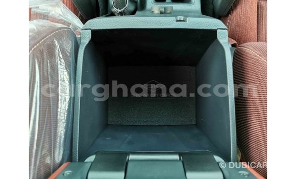 Sayi Imported Toyota Hilux White Mota in Import - Dubai a Ashanti Sayi Imported Toyota Hilux White Mota in Import - Dubai a Ashanti