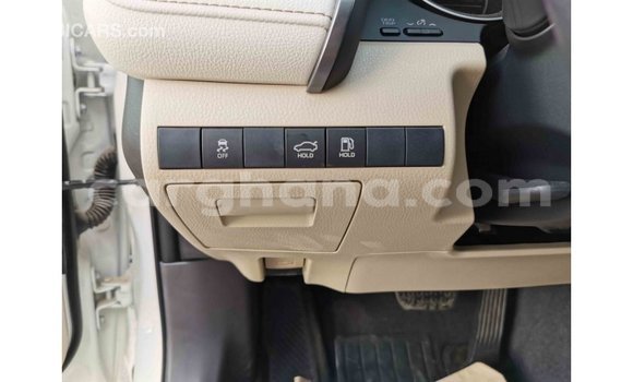 Buy Import Toyota Camry White Car in Import - Dubai in Ashanti Buy Import Toyota Camry White Car in Import - Dubai in Ashanti