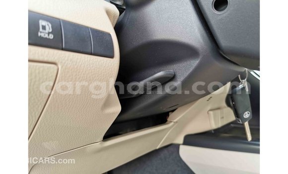 Buy Import Toyota Camry White Car in Import - Dubai in Ashanti Buy Import Toyota Camry White Car in Import - Dubai in Ashanti