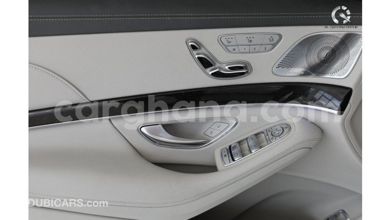 Big with watermark mercedes benz a200 ashanti import dubai 22285