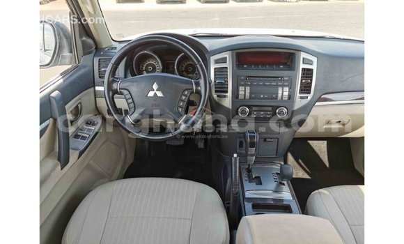 Buy Import Mitsubishi Pajero White Car in Import - Dubai in Ashanti Buy Import Mitsubishi Pajero White Car in Import - Dubai in Ashanti