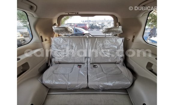 Buy Import Toyota Land Cruiser White Car in Import - Dubai in Ashanti Buy Import Toyota Land Cruiser White Car in Import - Dubai in Ashanti