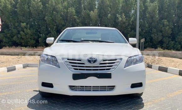 Buy Import Toyota Camry White Car in Import - Dubai in Ashanti Buy Import Toyota Camry White Car in Import - Dubai in Ashanti