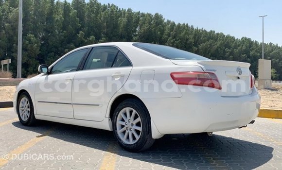 Buy Import Toyota Camry White Car in Import - Dubai in Ashanti Buy Import Toyota Camry White Car in Import - Dubai in Ashanti