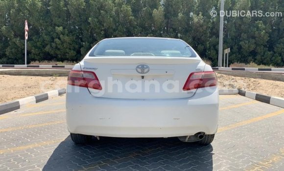Buy Import Toyota Camry White Car in Import - Dubai in Ashanti Buy Import Toyota Camry White Car in Import - Dubai in Ashanti