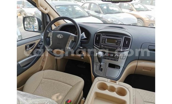 Buy Import Hyundai Cargo White Car in Import - Dubai in Ashanti Buy Import Hyundai Cargo White Car in Import - Dubai in Ashanti