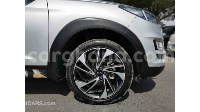 Big with watermark hyundai tucson ashanti import dubai 22377