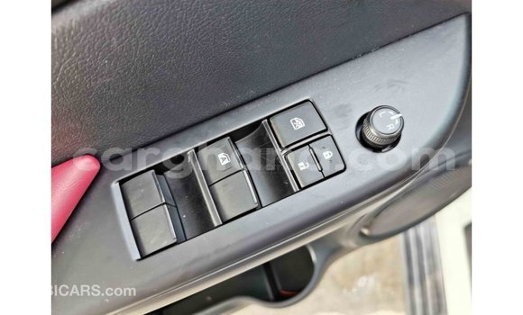 Buy Import Toyota Hilux White Car in Import - Dubai in Ashanti Buy Import Toyota Hilux White Car in Import - Dubai in Ashanti