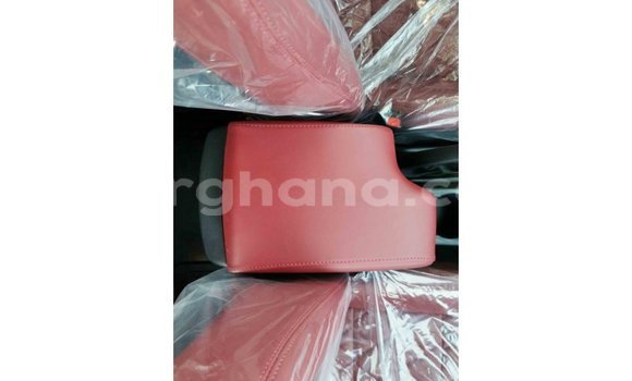 Buy Import Toyota Hilux White Car in Import - Dubai in Ashanti Buy Import Toyota Hilux White Car in Import - Dubai in Ashanti