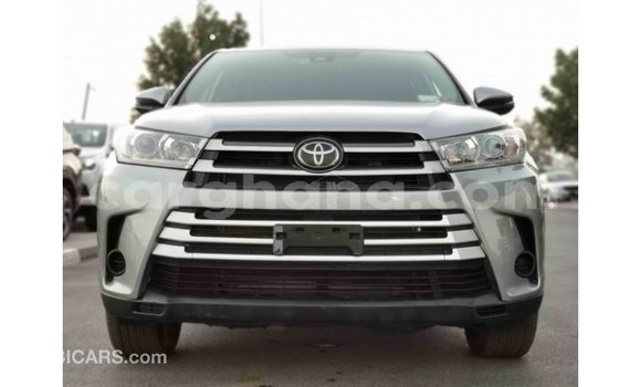 Buy Import Toyota Highlander Other Car in Import - Dubai in Ashanti Buy Import Toyota Highlander Other Car in Import - Dubai in Ashanti