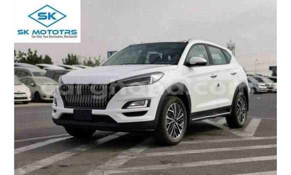 Sayi Imported Hyundai Tucson White Mota in Import - Dubai a Ashanti Sayi Imported Hyundai Tucson White Mota in Import - Dubai a Ashanti