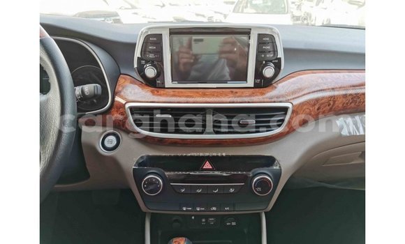 Sayi Imported Hyundai Tucson White Mota in Import - Dubai a Ashanti Sayi Imported Hyundai Tucson White Mota in Import - Dubai a Ashanti