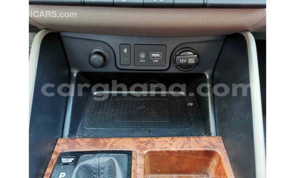 Sayi Imported Hyundai Tucson White Mota in Import - Dubai a Ashanti Sayi Imported Hyundai Tucson White Mota in Import - Dubai a Ashanti