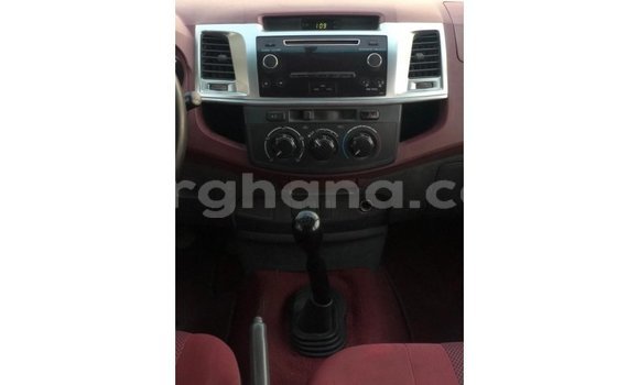 Buy Import Toyota Hilux White Car in Import - Dubai in Ashanti Buy Import Toyota Hilux White Car in Import - Dubai in Ashanti