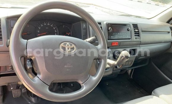 Buy Import Toyota Hiace Red Car in Import - Dubai in Ashanti Buy Import Toyota Hiace Red Car in Import - Dubai in Ashanti