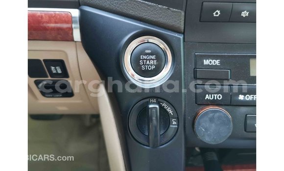 Sayi Imported Toyota Land Cruiser White Mota in Import - Dubai a Ashanti Sayi Imported Toyota Land Cruiser White Mota in Import - Dubai a Ashanti