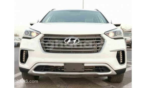 Ra Imported Hyundai Santa Fe funfun Ọkọ̀ in Import - Dubai ni Ashanti Ra Imported Hyundai Santa Fe funfun Ọkọ̀ in Import - Dubai ni Ashanti