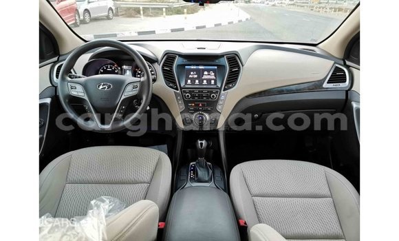 Ra Imported Hyundai Santa Fe funfun Ọkọ̀ in Import - Dubai ni Ashanti Ra Imported Hyundai Santa Fe funfun Ọkọ̀ in Import - Dubai ni Ashanti