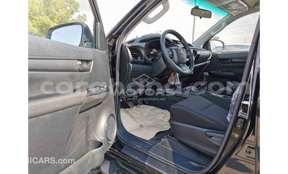 Sayi Imported Toyota Hilux Black Mota in Import - Dubai a Ashanti Sayi Imported Toyota Hilux Black Mota in Import - Dubai a Ashanti