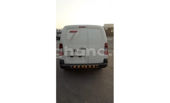 Ra Imported Peugeot Partner funfun Ọkọ̀ in Import - Dubai ni Ashanti Ra Imported Peugeot Partner funfun Ọkọ̀ in Import - Dubai ni Ashanti