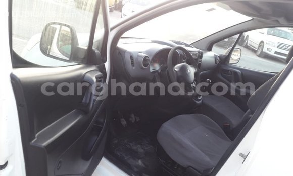 Ra Imported Peugeot Partner funfun Ọkọ̀ in Import - Dubai ni Ashanti Ra Imported Peugeot Partner funfun Ọkọ̀ in Import - Dubai ni Ashanti