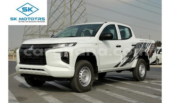 Sayi Imported Mitsubishi L200 White Mota in Import - Dubai a Ashanti Sayi Imported Mitsubishi L200 White Mota in Import - Dubai a Ashanti
