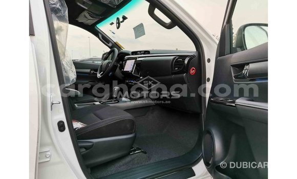 Ra Imported Toyota Hilux funfun Ọkọ̀ in Import - Dubai ni Ashanti Ra Imported Toyota Hilux funfun Ọkọ̀ in Import - Dubai ni Ashanti