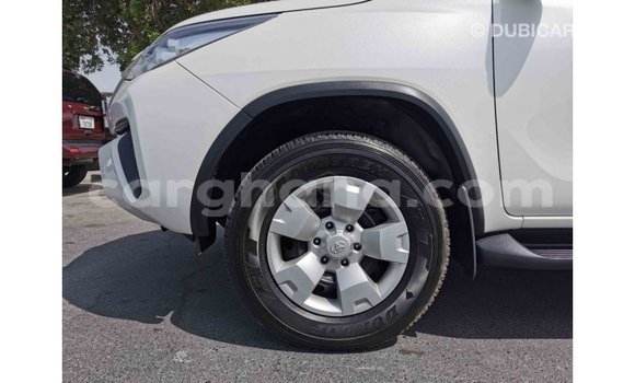 Buy Import Toyota Fortuner White Car in Import - Dubai in Ashanti Buy Import Toyota Fortuner White Car in Import - Dubai in Ashanti
