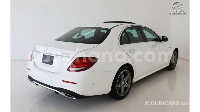 Big with watermark mercedes benz a200 ashanti import dubai 22529