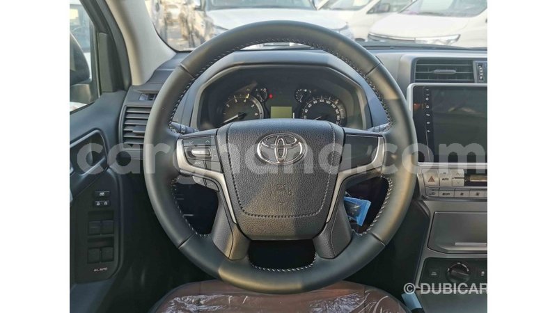 Big with watermark toyota prado ashanti import dubai 22565