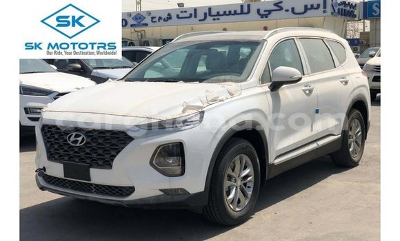 Ra Imported Hyundai Santa Fe funfun Ọkọ̀ in Import - Dubai ni Ashanti Ra Imported Hyundai Santa Fe funfun Ọkọ̀ in Import - Dubai ni Ashanti