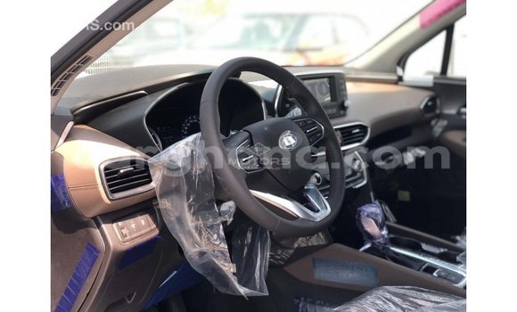 Ra Imported Hyundai Santa Fe funfun Ọkọ̀ in Import - Dubai ni Ashanti Ra Imported Hyundai Santa Fe funfun Ọkọ̀ in Import - Dubai ni Ashanti