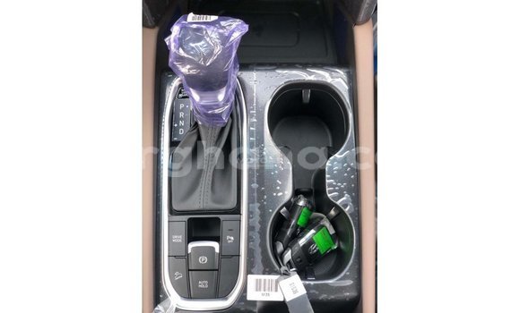 Ra Imported Hyundai Santa Fe funfun Ọkọ̀ in Import - Dubai ni Ashanti Ra Imported Hyundai Santa Fe funfun Ọkọ̀ in Import - Dubai ni Ashanti