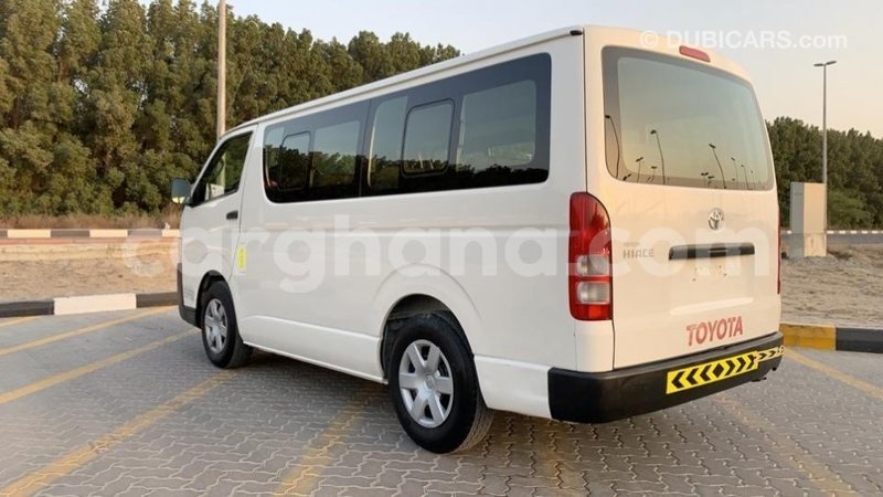 Big with watermark toyota hiace ashanti import dubai 22591