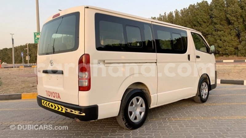 Big with watermark toyota hiace ashanti import dubai 22591